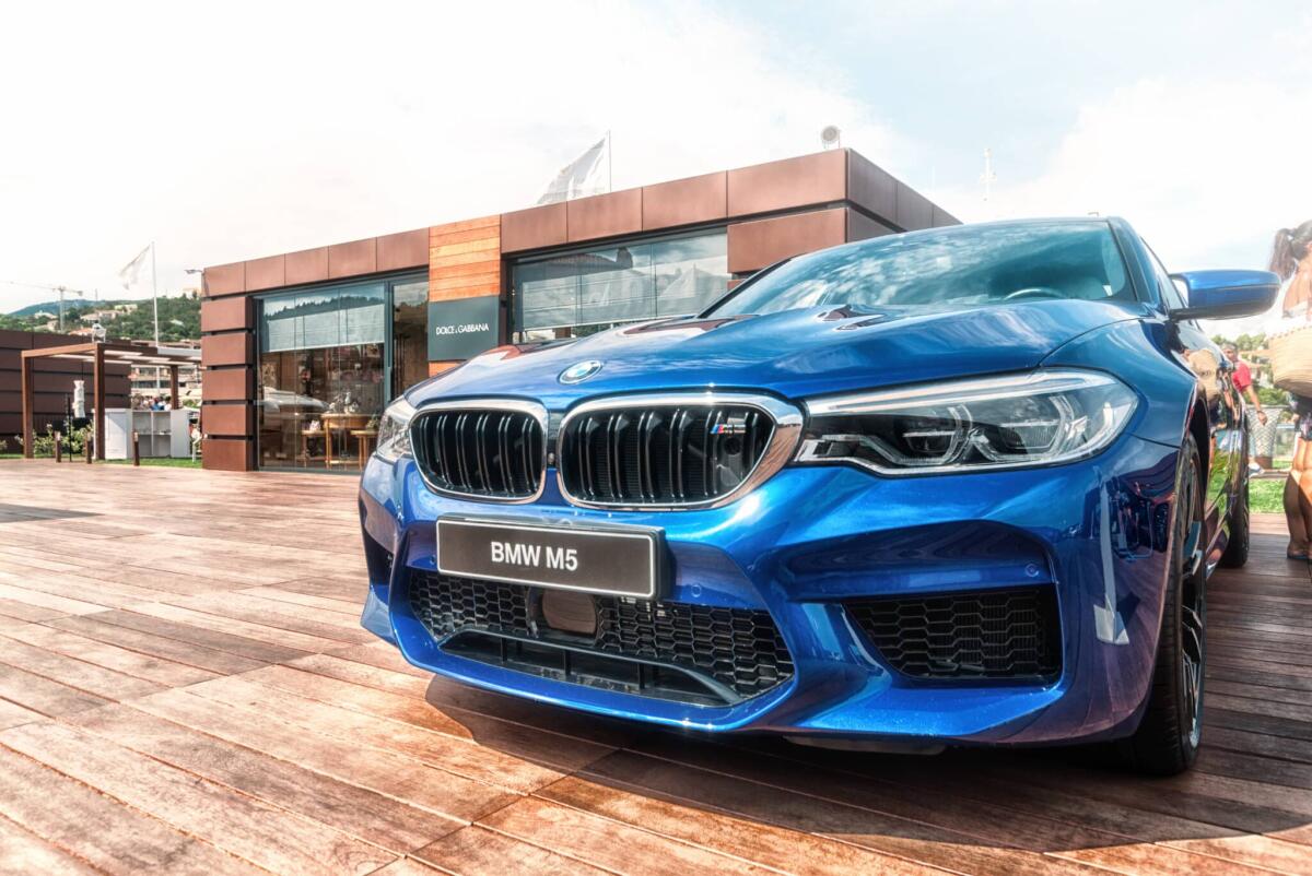 BMW: dal 1 gennaio 2024 arriva un nuovo modello di vendita, di che si tratta? - 