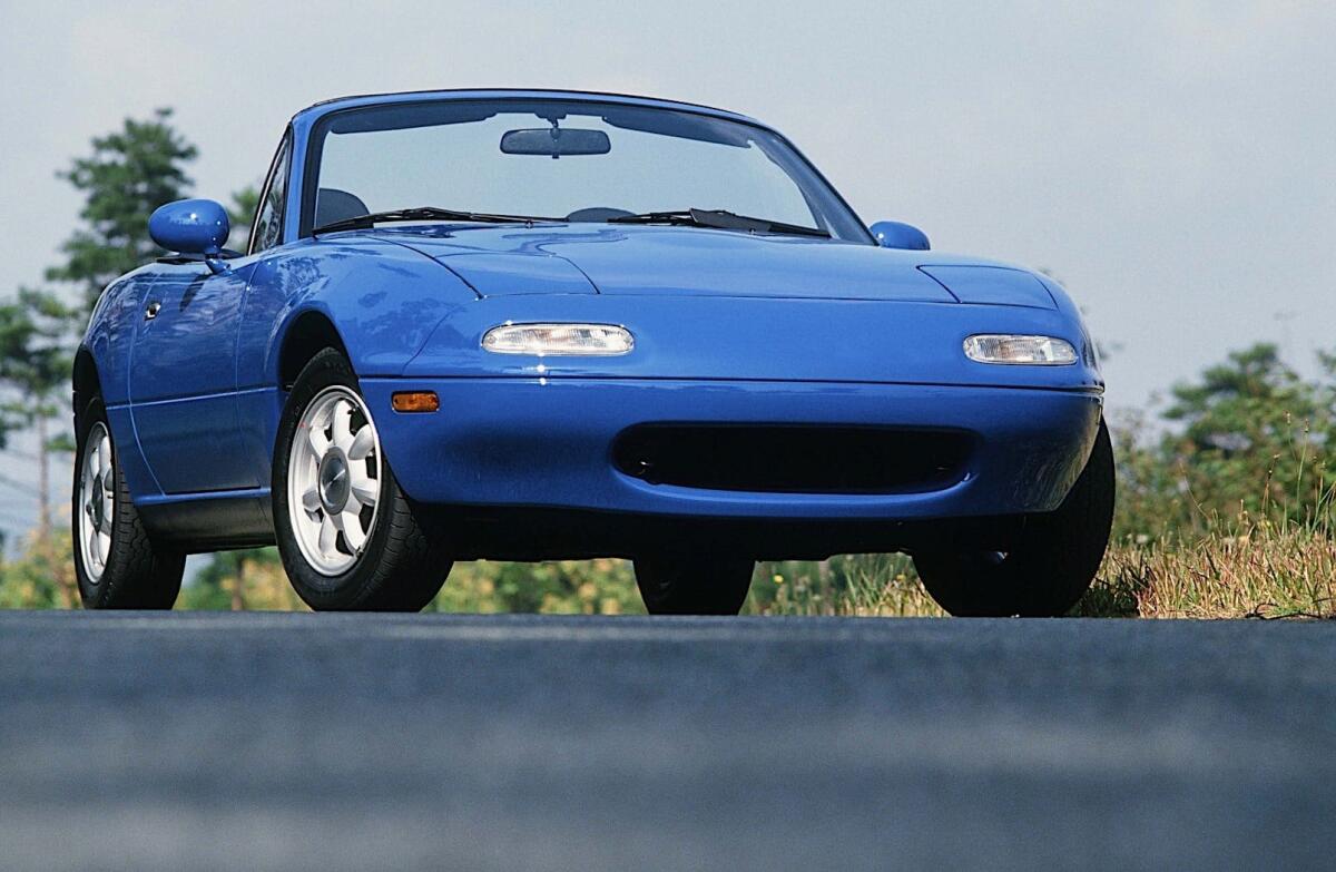 Fari a scomparsa: le 10 auto più iconiche - 