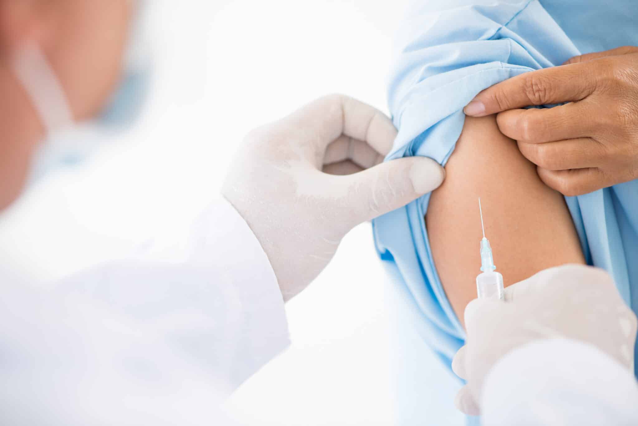 vaccini proteggono alzheimer