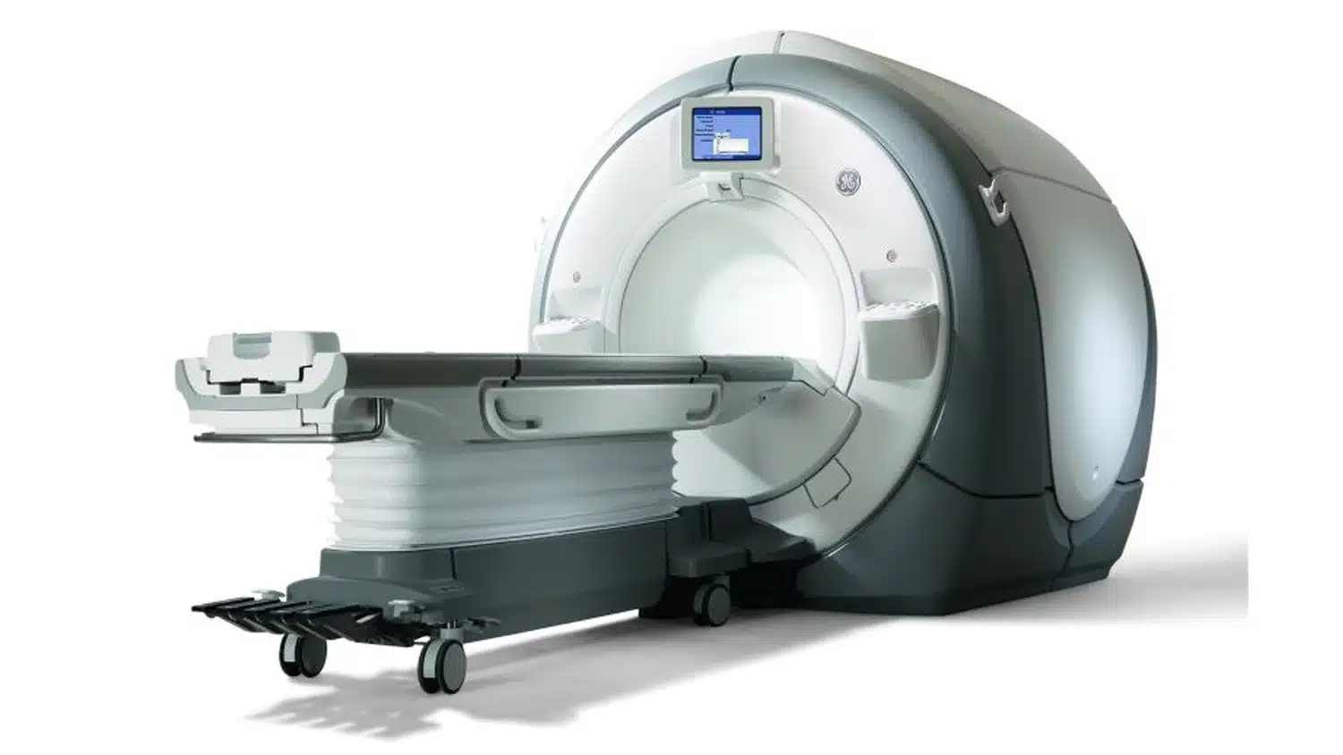 MRI 3T GE Discovery - Credits: GE Healthcare