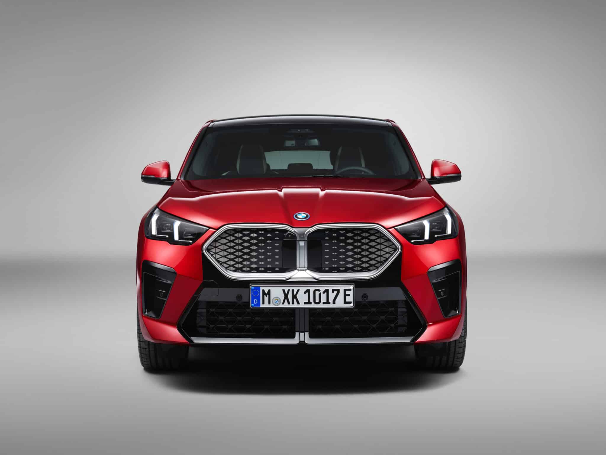 Nuova BMW iX2 2024