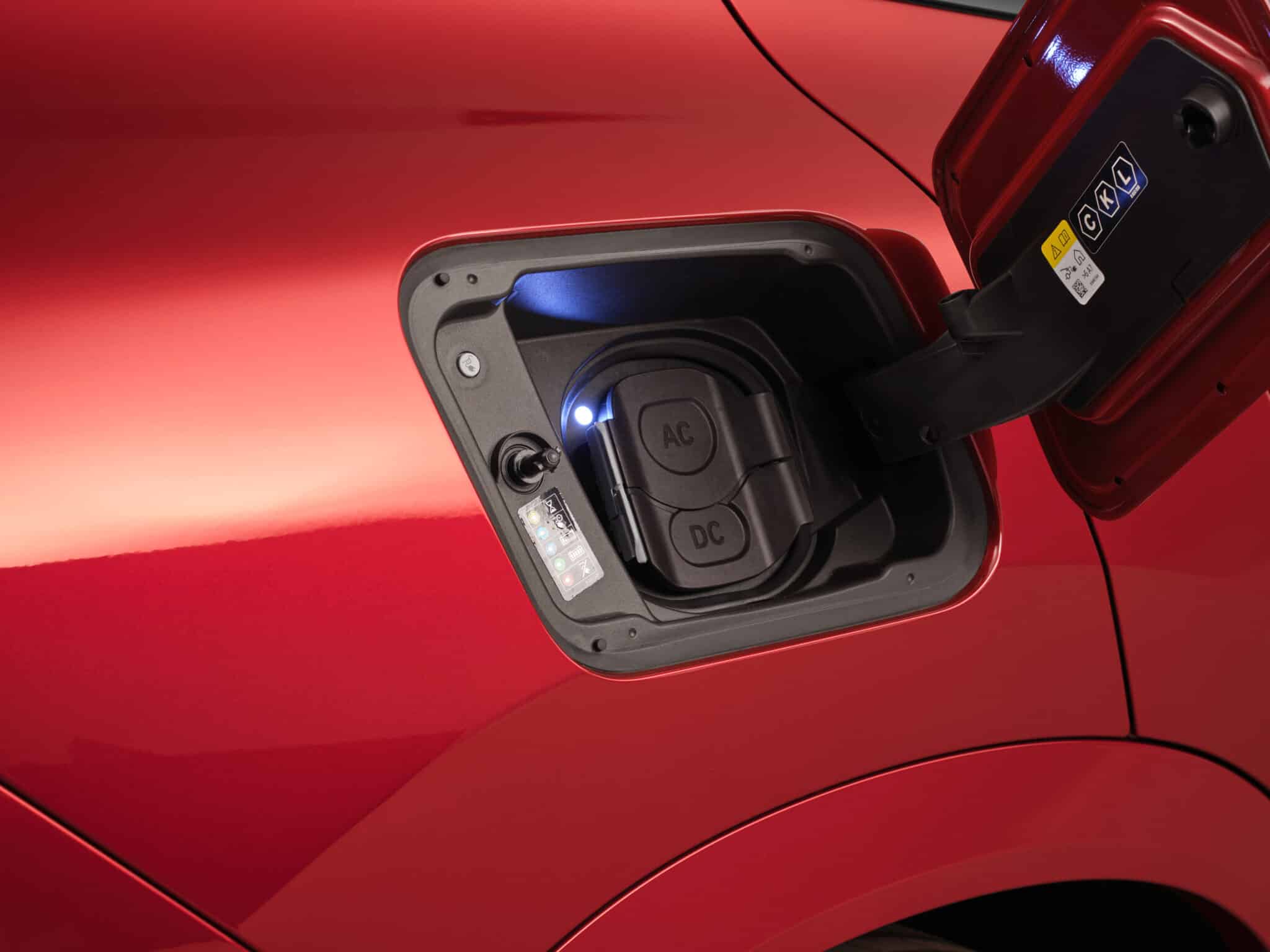 Nuova BMW iX2: ecco l'inedita suv coupé elettrica della casa di Monaco