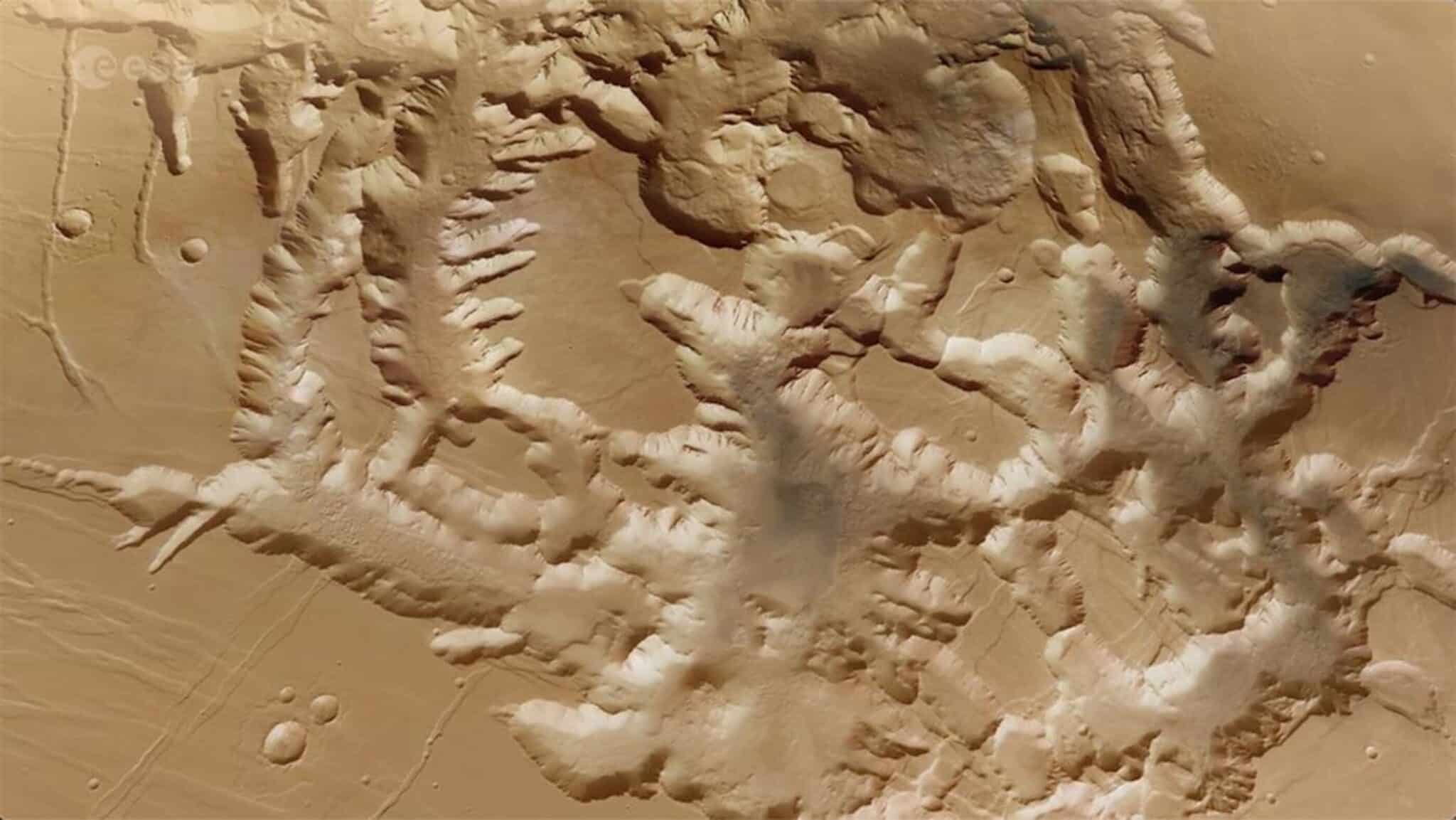 Credits: ESA/DLR/FU Berlin & NASA/JPL-Caltech/MSSS, CC BY-SA 3.0 IGO