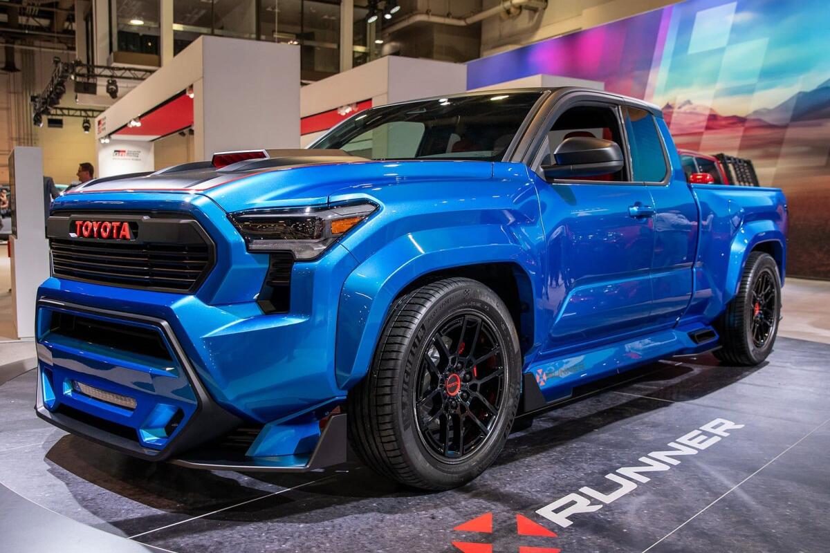 Toyota Tacoma X-Runner: il pick-up da 427 CV e trazione posteriore al SEMA 2023 - 
