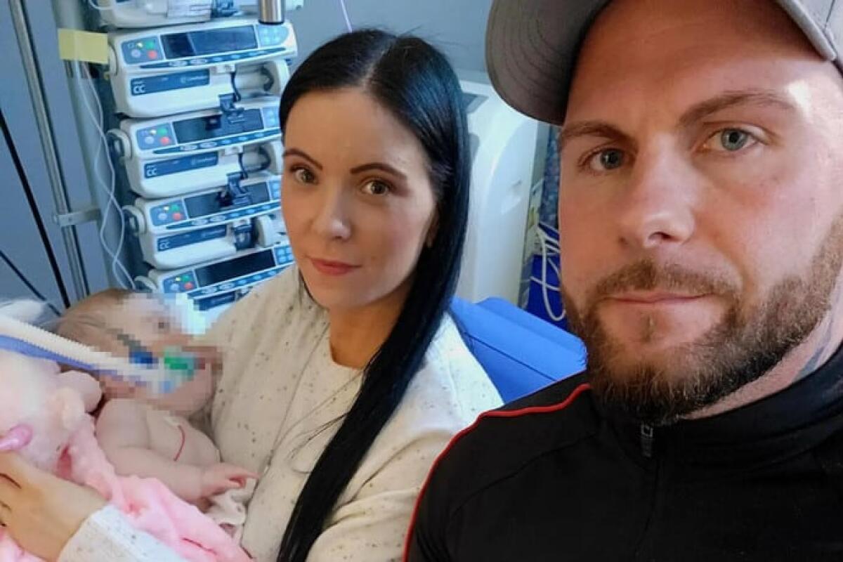 Indi Gregory è deceduta dopo la disattivazione del supporto vitale dovuta alla sua malattia incurabile - 