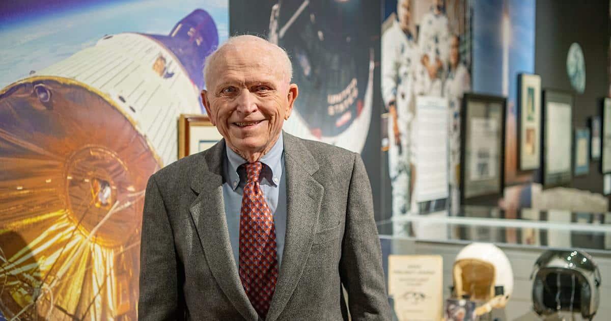 Morto Frank Borman, l'astronauta e comandante dell'Apollo 8 aveva 95 anni - 