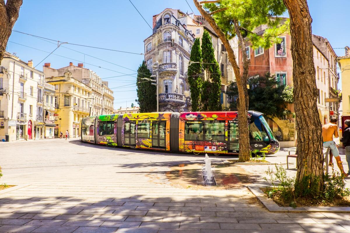 La città francese di Montpellier rende gratuito il trasporto pubblico - France Montpellier 4 August 2016 tram in Montpellier, France. The Montpellier tramway system has 4 lines