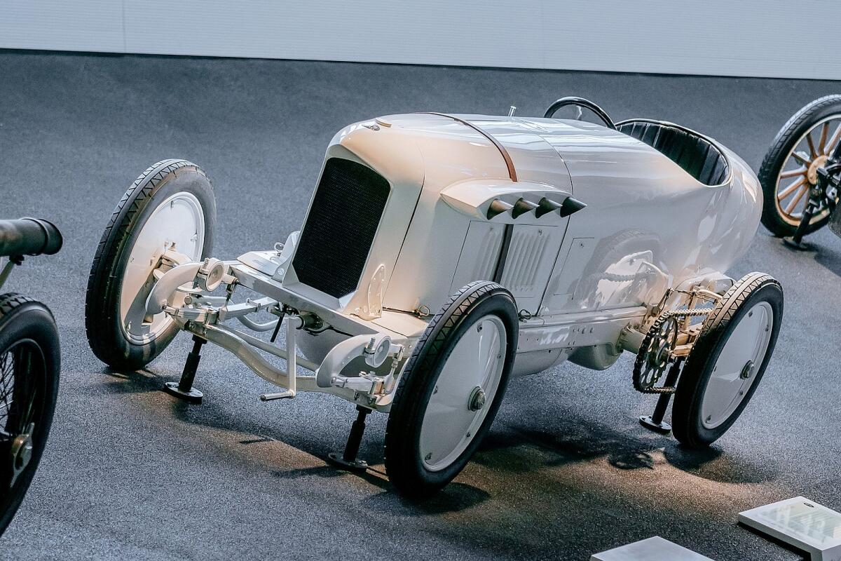Mercedes Blitzen-Benz: nel 1909 fu l'auto più veloce al mondo e lo restò per 10 anni - 