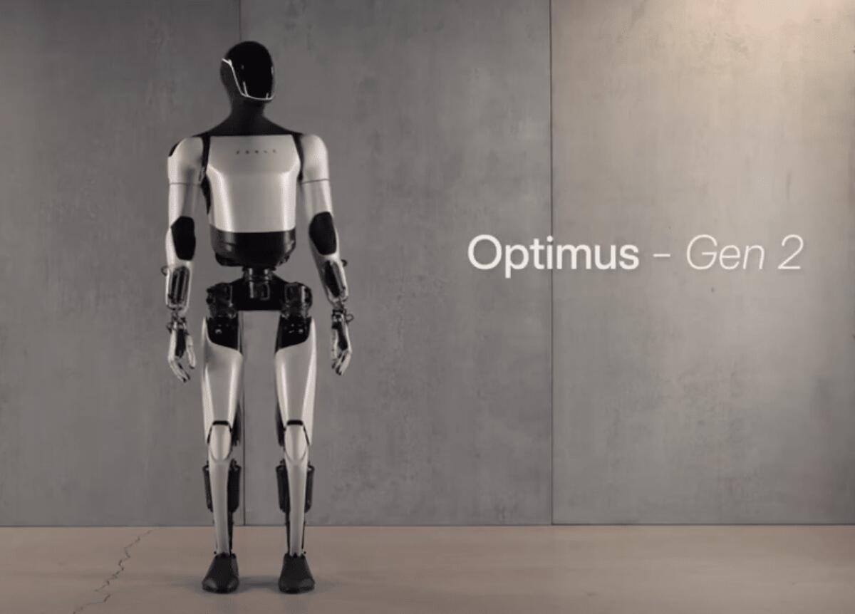 Tesla presenta Optimus Gen 2: un salto qualitativo nelle aspirazioni di Elon Musk - 