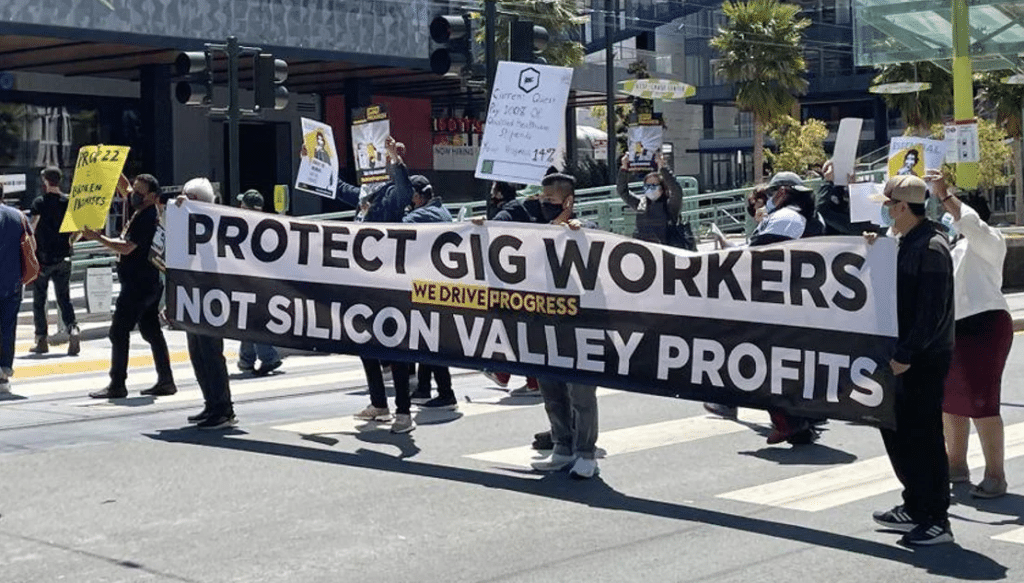 Lavoratori della Gig Economy protestano in California per richiedere più diritti e tutele. Fonte: Megan Rose Dickey/Protocol.