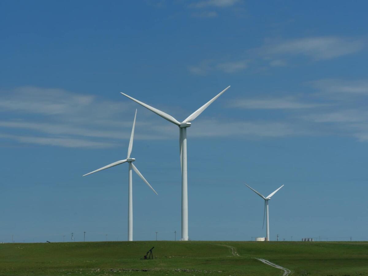Enel dovrà rimuovere 84 pale eoliche dal territorio della Nazione indiana Osage in Oklahoma - Windmills for electric power production, northern Oklahoma.