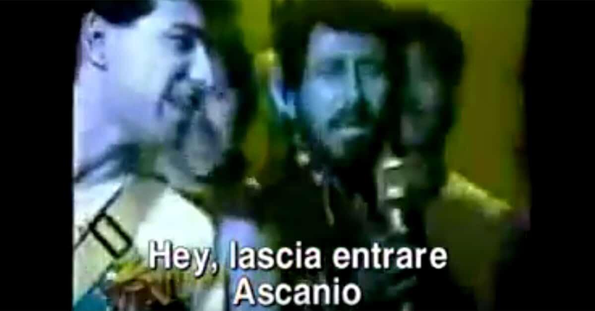 Lascia entrare Ascanio dall'8 di gennaio: com'è nato il tormentone social? - 