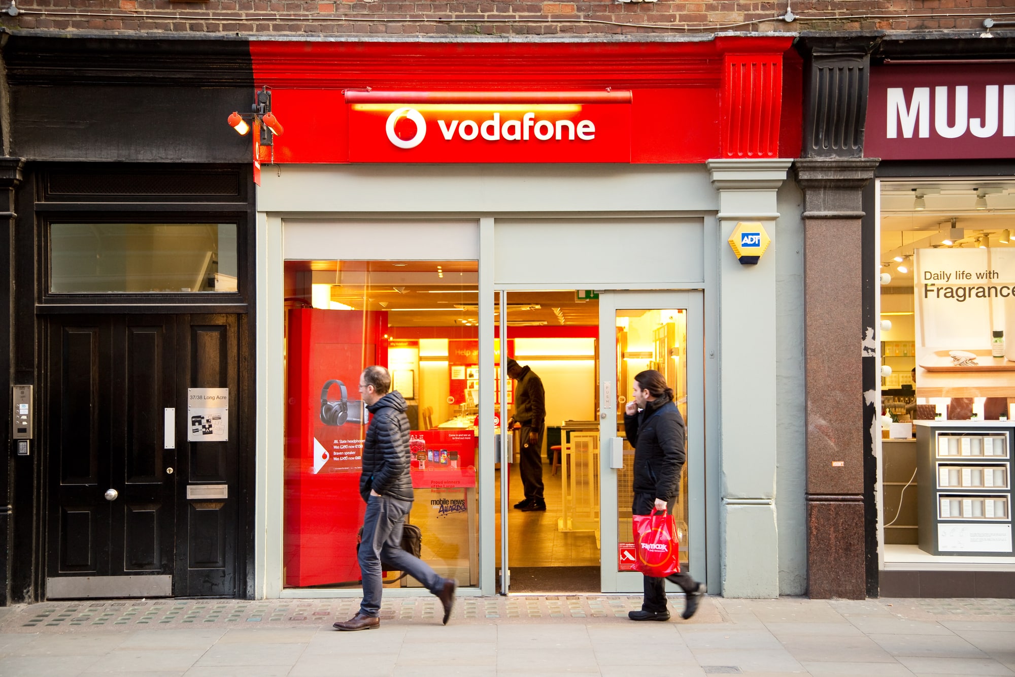 Vodafone rifiuta l'offerta di joint venture proposta da Iliad per la seconda volta