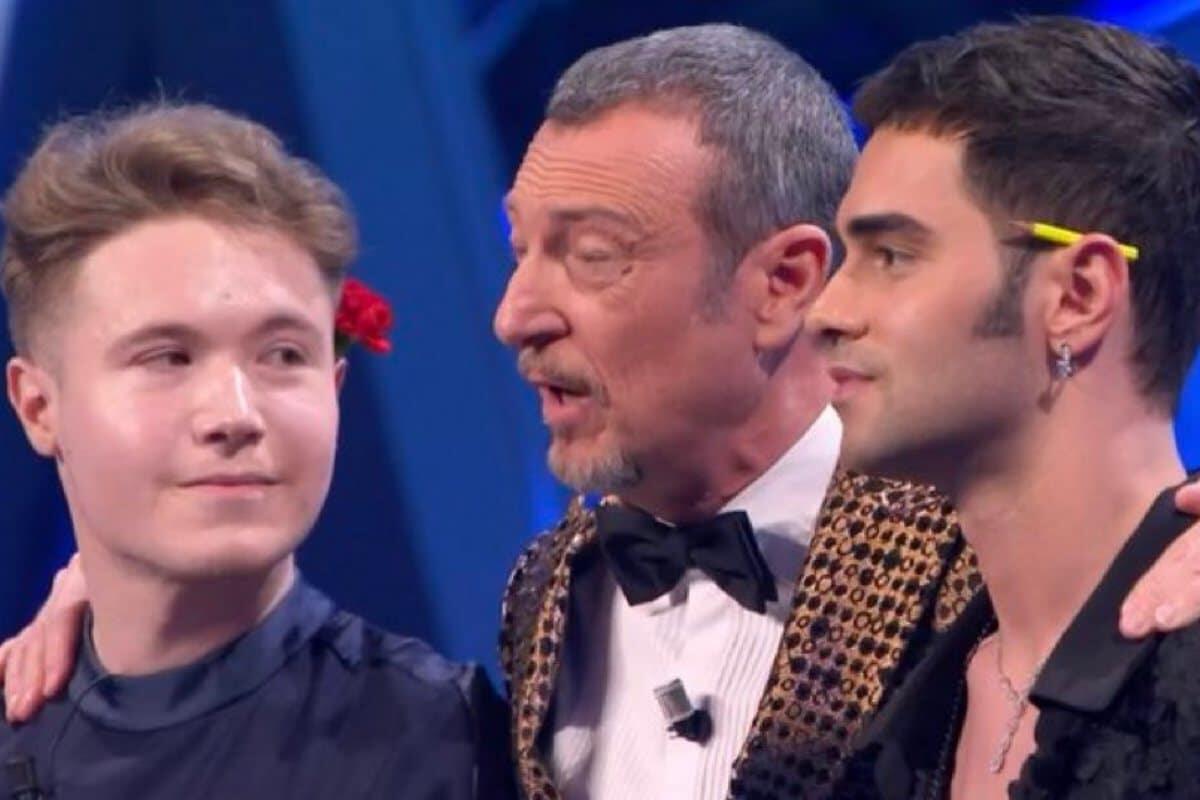 Perché i cantanti hanno portato le matite sul palco? Non solo per il FantaSanremo - 