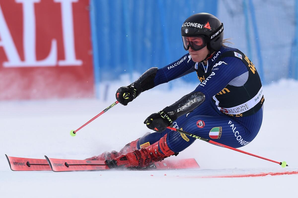 Sofia Goggia: possibile frattura di tibia e perone - goggia sofia (ita) during SKY World Cup -  Parallel Giant Slalom Women, Ski in Sestriere, January 19 2020 - LPS/Danilo Vigo