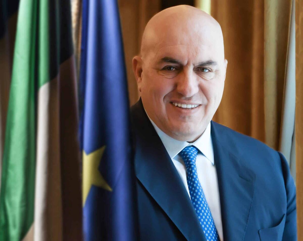 Il Ministro della Difesa Guido Crosetto è stato ricoverato d'urgenza per sospetta pericardite - foto ufficiale