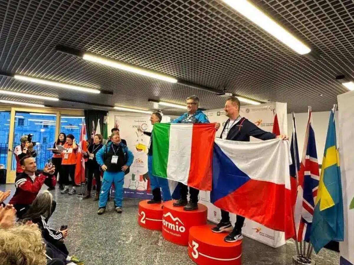 Vince medaglia d'oro ai Mondiali di sci dopo 5 mesi dal trapianto di rene donato da sua moglie - 
