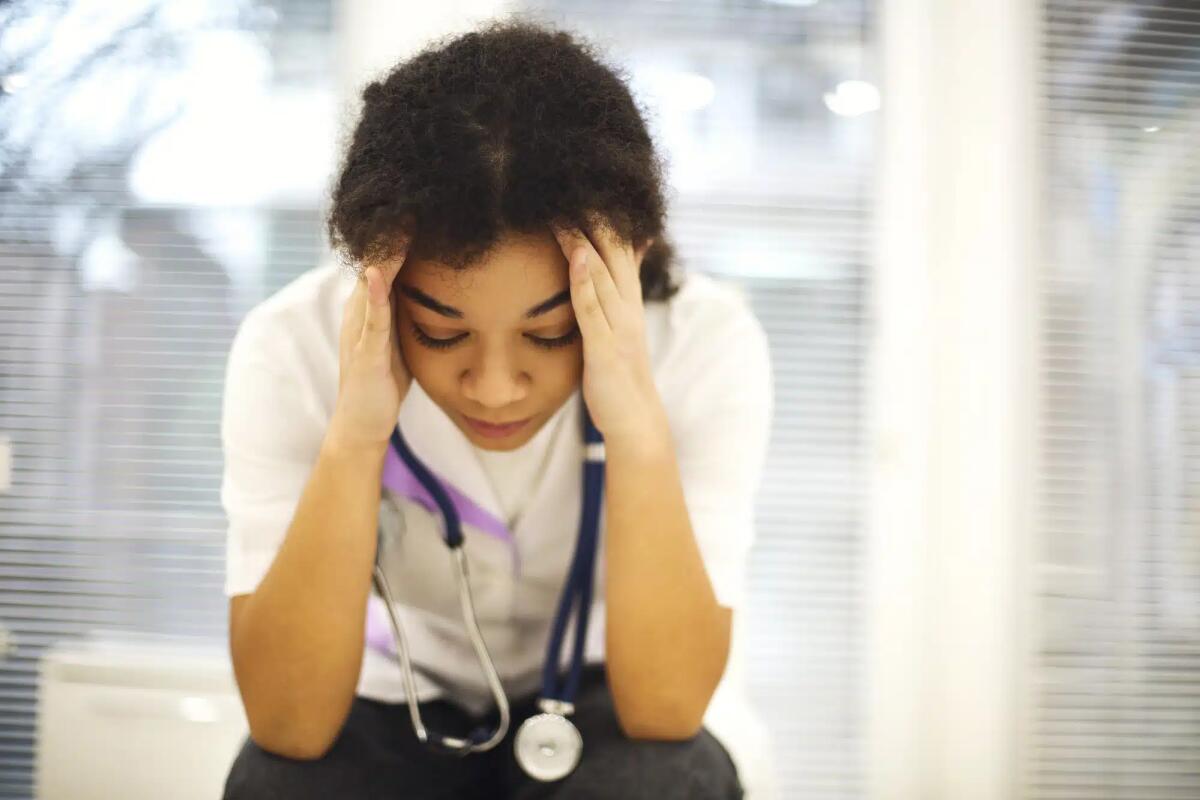 Il lavoro nottuno e a turni da giovani potrebbe avere conseguenze negative a lungo termine - 