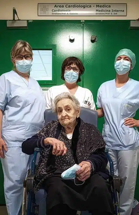 106 anni riceve un pacemaker