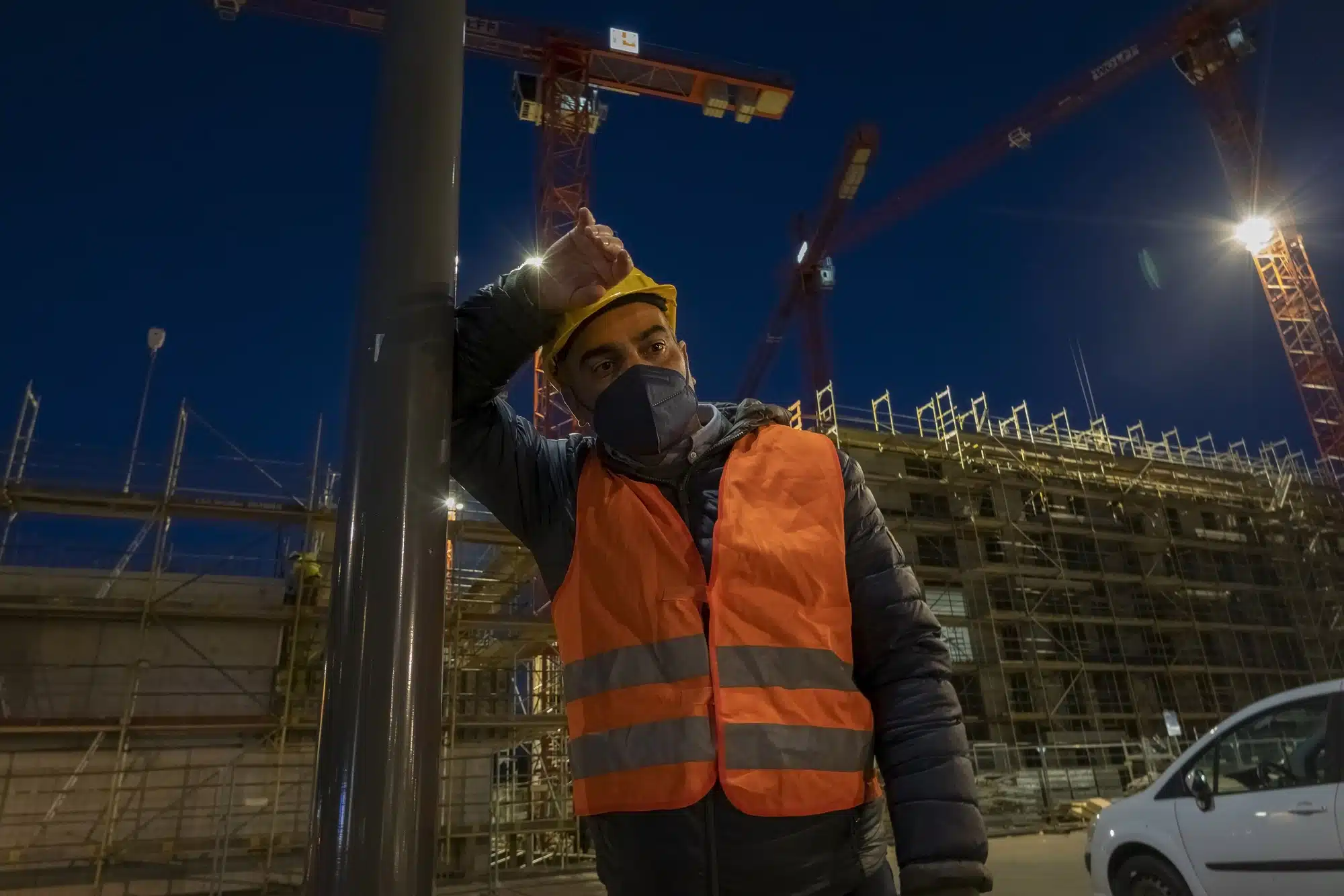 Il lavoro estenuante da giovani potrebbe avere conseguenze negative a lungo termine: