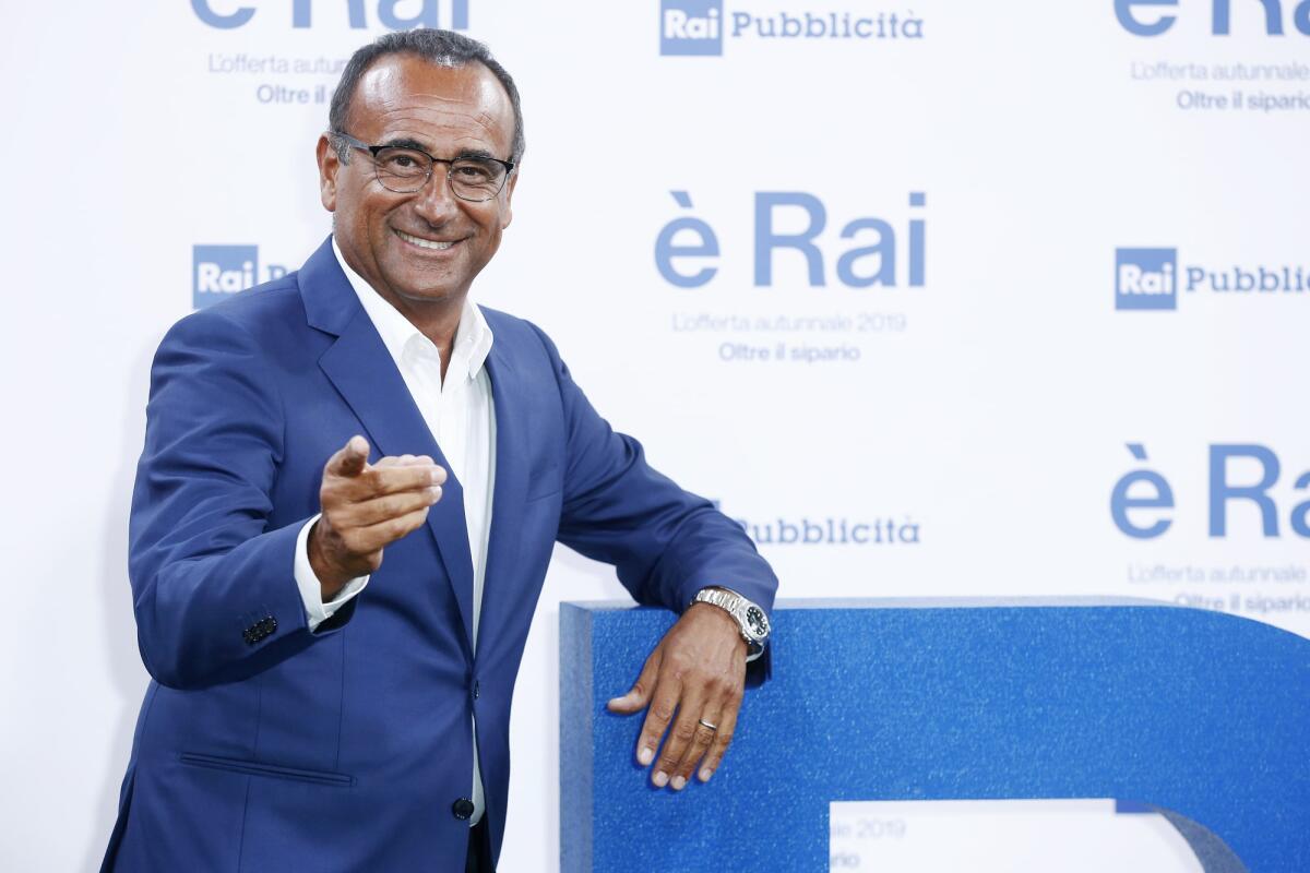 Carlo Conti torna a condurre Sanremo: sarà il nuovo direttore artistico del Festival per il 2025 - MILANO, ITALIA - JULY 9 : Carlo Conti attends RAI's press conference of program schedules for the television season 2019/2020 on July 9, 2019 in Milan, Italy.