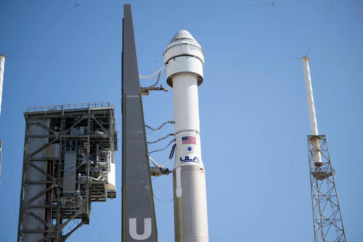 Starliner pronta per il primo volo con equipaggio il 1° giugno ma una perdita di elio ha complicato i piani - 