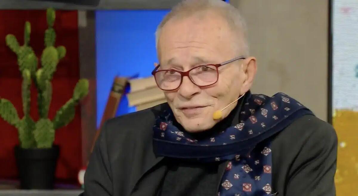 Pino D'Angiò è morto: il celebre cantautore aveva 71 anni - 