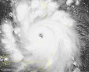 Uragano Beryl immagine del satellite del NOAA - www.aerospacecue.it
