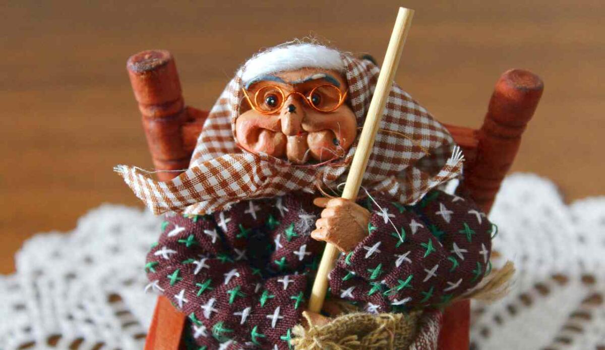 La Befana arriva a Natale: il bonus di 100 euro arriva prima - Befana (Depositphotos) www.financecue.it