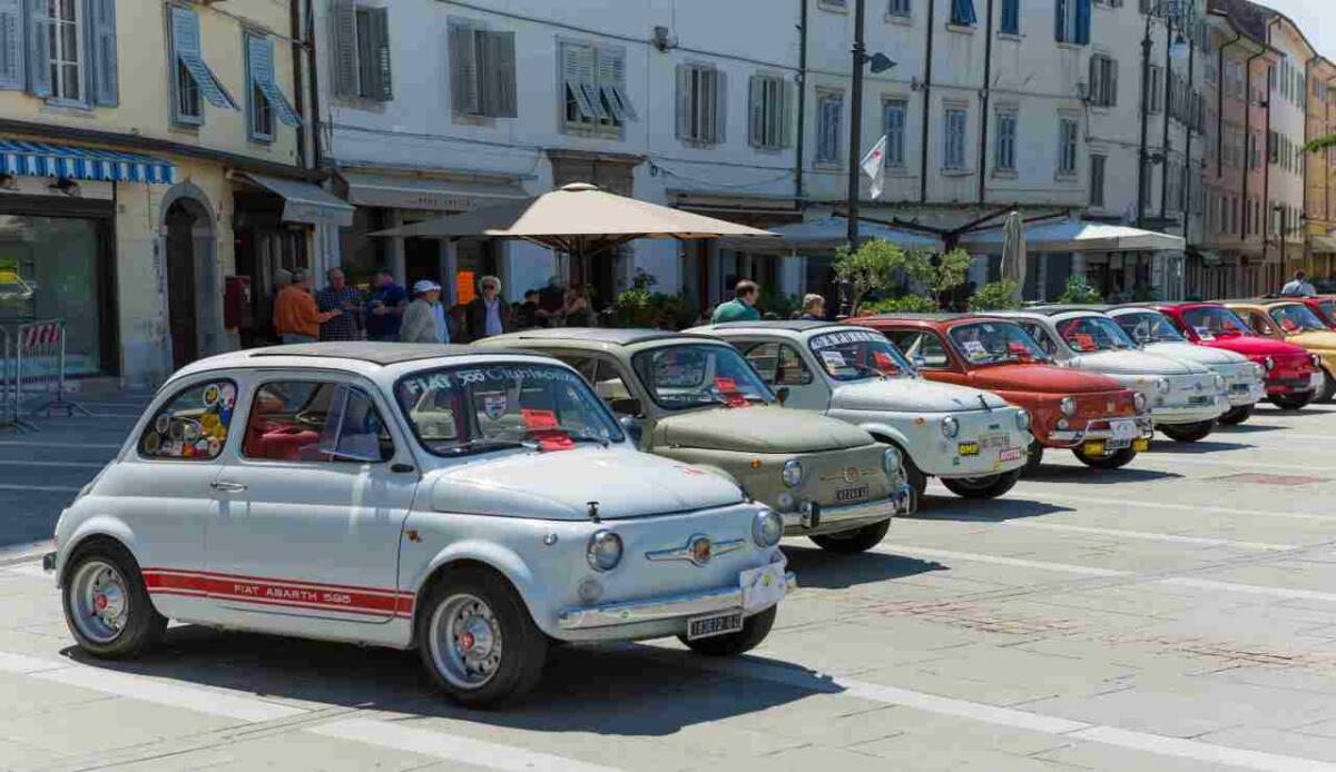 Stellantis, sospesa la produzione della FIAT 500e - 