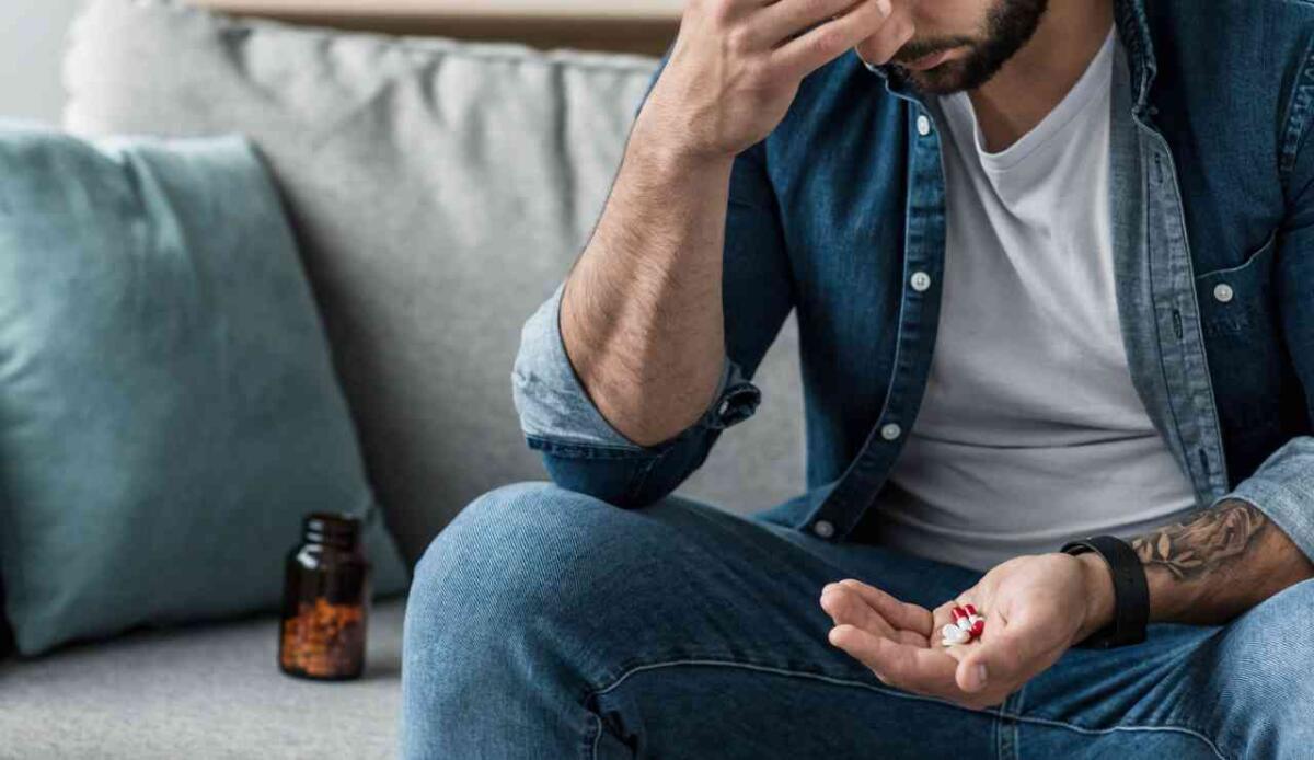 I 5 miti sugli antidepressivi che bisogna assolutamente sfatare | Ecco perché fanno così paura - I 5 miti sugli antidepressivi che bisogna assolutamente sfatare (Depositphotos foto) - www.biomedicalcue.it