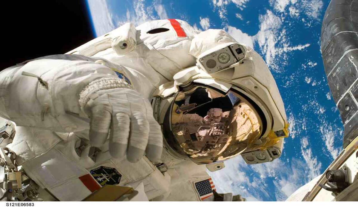 La missione Polaris Dawn è tornata sulla Terra con successo - Polaris Dawn (Pixabay foto) - www.aerospacecue.it