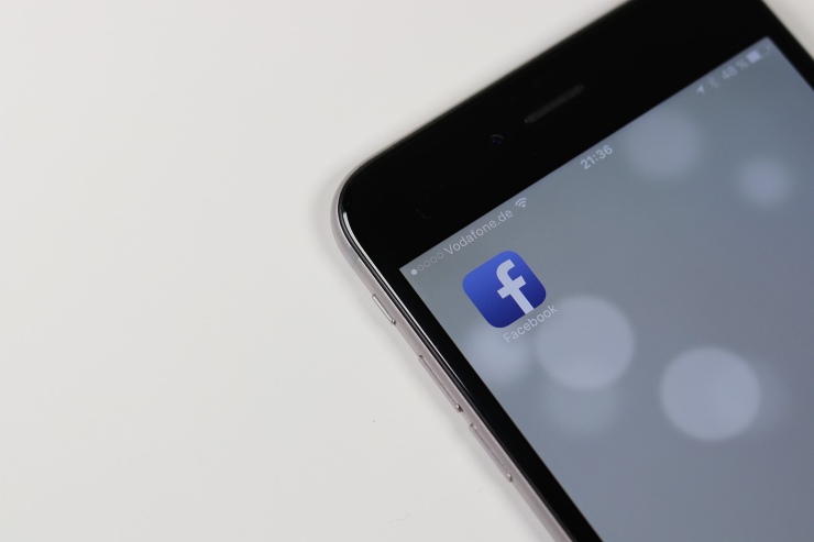 Meta introdice l'account dedicato agli adolescenti: ecco come funzionerà (foto Pixabay) - www.systemscue.it