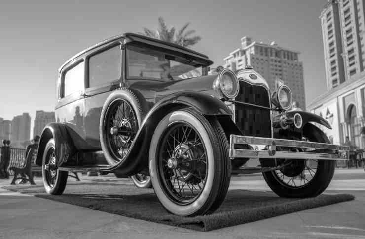 Auto d'epoca (Depositphotos foto) - www.vehiclecue.it