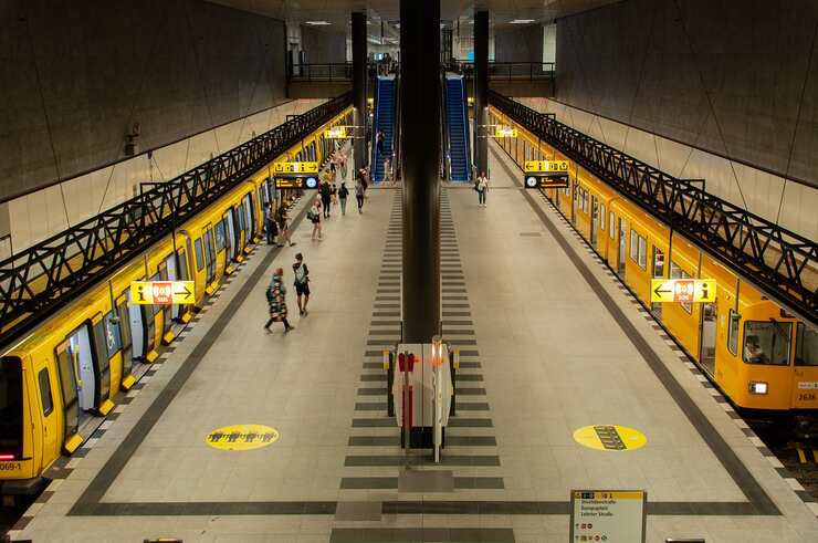 Treni regionali Pixabay - www.vehiclecue.it