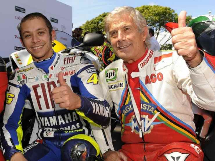 Valentino Rossi e Giacomo Agostini (Corsedimoto foto) - www.vehiclecue.it