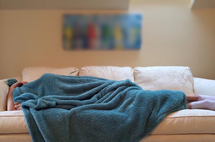 Vuole raddoppiare le sue aspettative di vita dormendo solo 30 minuti al giorno | Per 12 anni filati questo uomo vive per 23,5 ore al giorno (Pixabay Foto) - www.biomedicalcue.it
