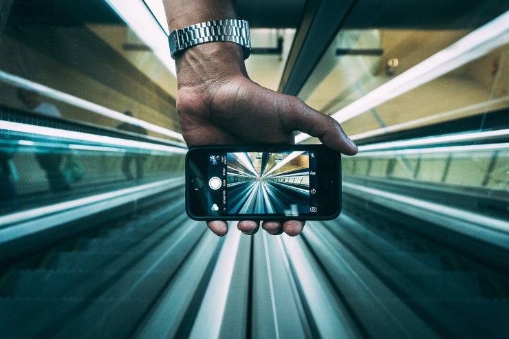 Apple Intelligence sarà disponibile in Italia nel 2025 (Pixabay foto) - www.systemscue.it