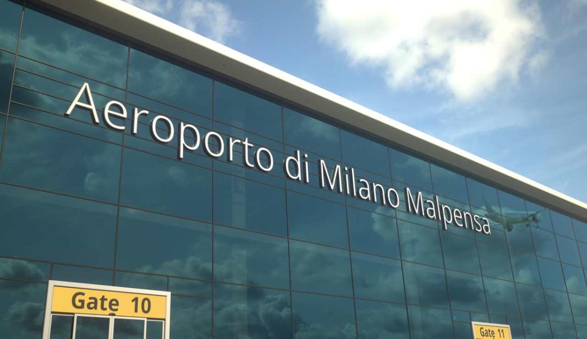 Aeroporto Milano-Malpensa: sì al ricorso contro l'intitolazione a Silvio Berlusconi - Aeroporto Malpensa (Depositphotos foto) - www.financecue.it