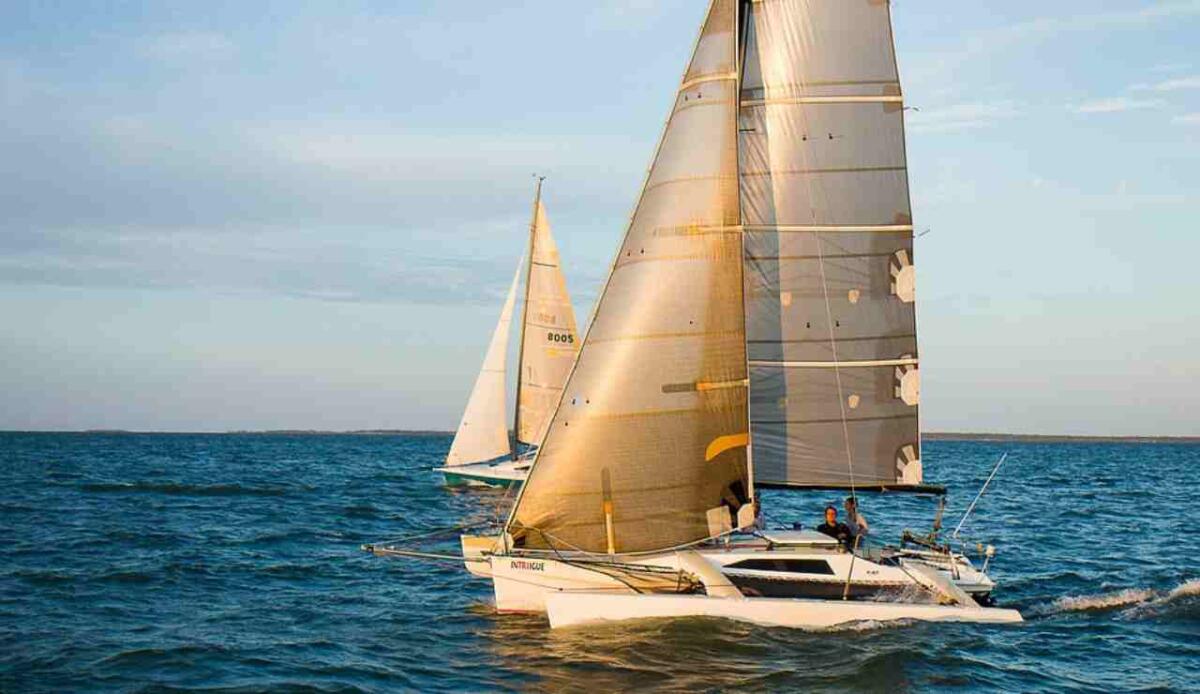 Arriva OceanBird, la più grande nave commerciale a propulsione eolica - Una barca a vela in navigazione (Pixabay FOTO) - www.marinecue.it