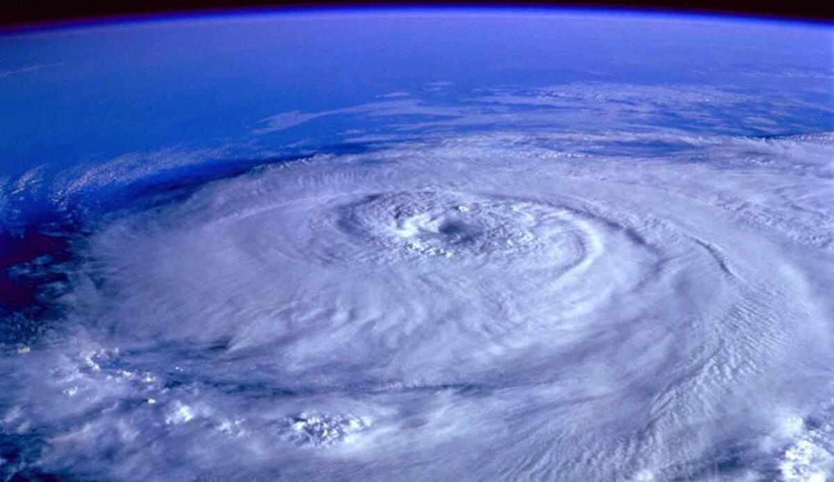 L'uragano Milton categoria 5 colpirà la Florida nelle prossime ore - Un uragano visto dallo spazio (Pixabay FOTO) - www.sciencecue.it