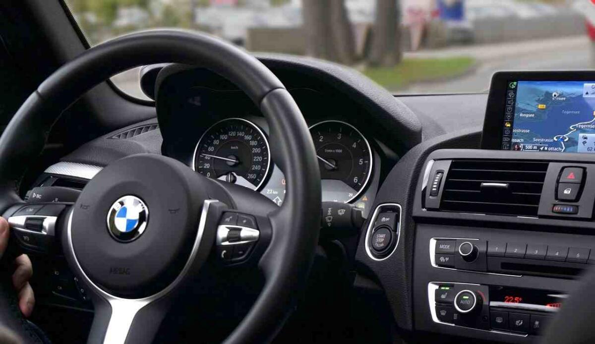Bmw Skytop: un'edizione limitata per veri appassionati - Macchina BMW (Pixabay Foto) - www.vehiclecue.it