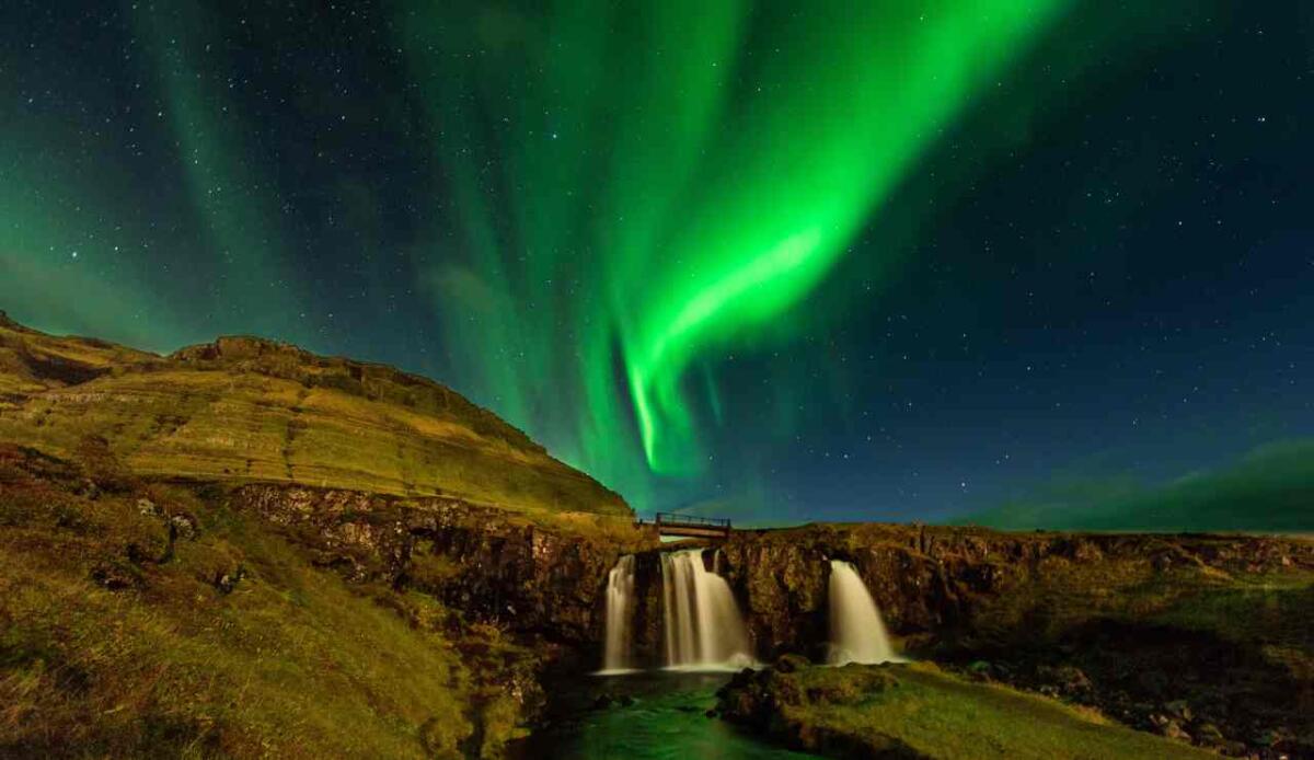 Cos'è una tempesta geomagnetica o brillamento solare? - Tempeste geomagnetiche (Depositphotos Foto) - www.aerospacecue.it