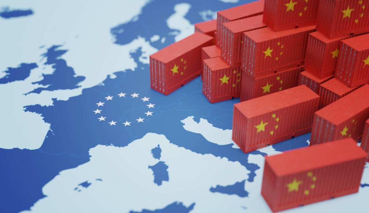 Entro la fine del mese dovrebbe arrivare un accordo con la Cina sui dazi - Europa e Cina (Depositphotos foto) - www.vehiclecue.it