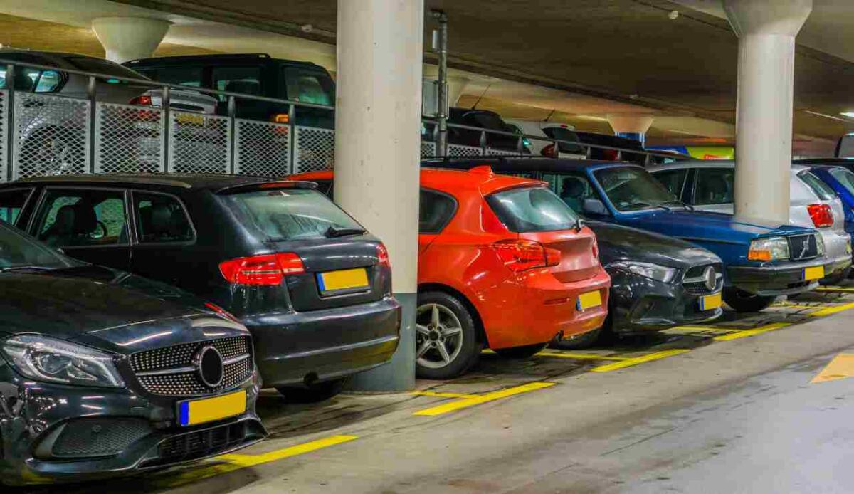 Stellantis e quel profondo rosso che preoccupa molti - Autovetture (Depositphotos foto) - www.financecue.it