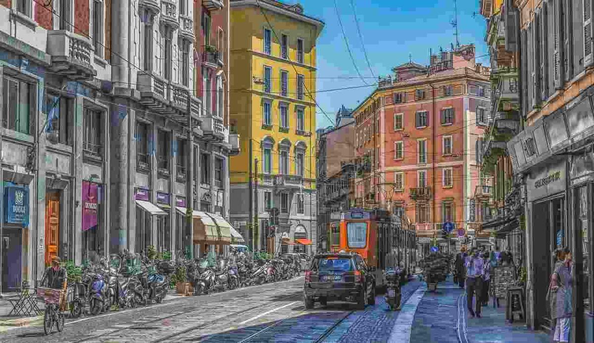 Le case lungo la nuova linea M4 della metro di Milano ora costano molto di più - La città di Milano (Pixabay foto) - www.managementcue.it