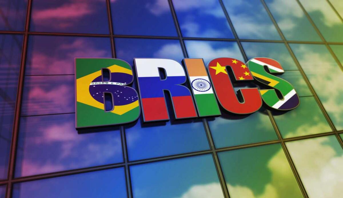 Nuovi Brics a Kazan, l'alleanza delle economie emergenti sfida i mercati occidentali - Logo Brics (Depositphotos FOTO) - www.financecue.it