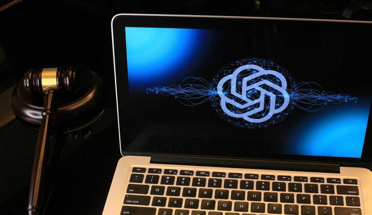 Sam Altman smentisce la notizia su Orion: il presunto nuovo e potentissimo ChatGPT in arrivo entro dicembre - Un computer con il logo di Chat GPT (Pixabay Foto) - www.systemcue.it