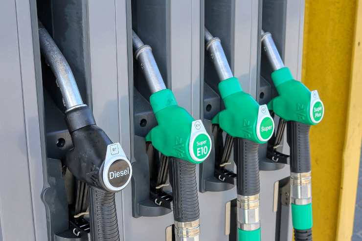 Accise sul carburante (Pixabay foto) - www.financecue.it