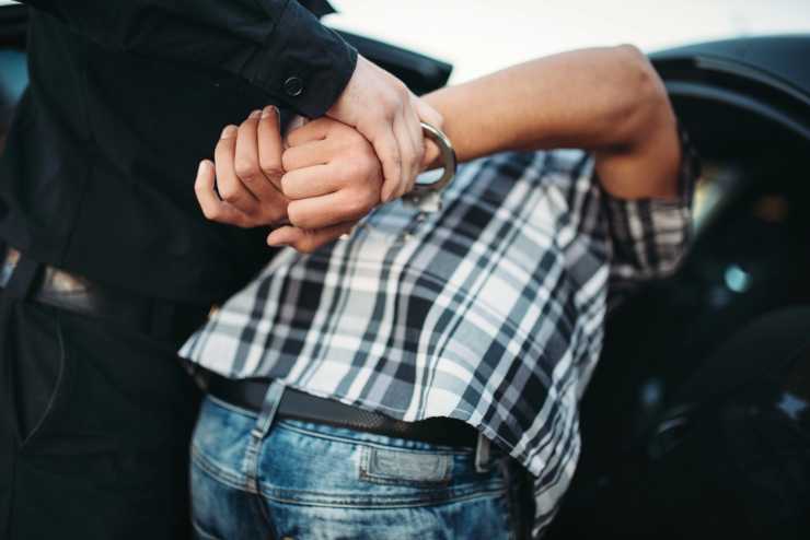 Uomo in arresto (Depositphotos foto) -www.vehiclecue.it
